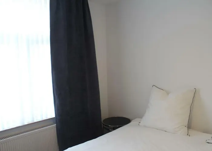 Apartmán Singapore-chillinghouse # 7, 3 Min.vom Ice,netflix