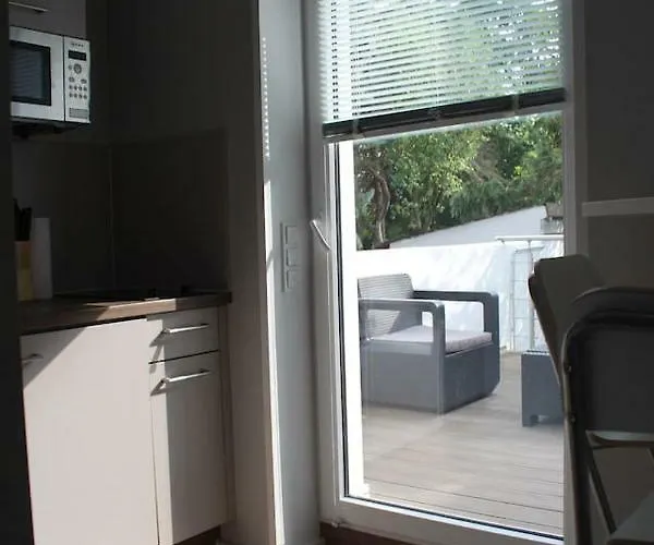 Singapore-chillinghouse # 7, 3 Min.vom Ice,netflix Siegburg