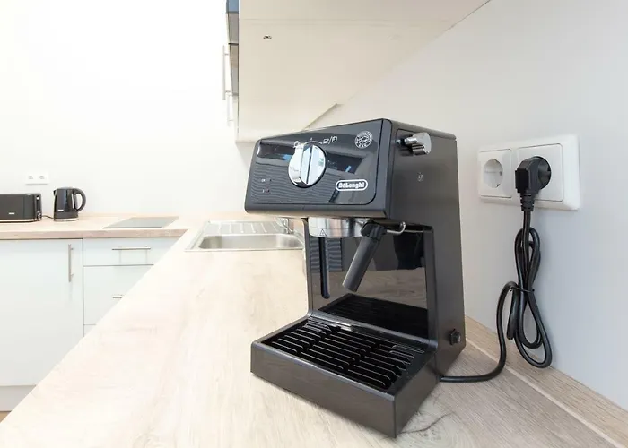 Singapore-chillinghouse # 7, 3 Min.vom Ice,netflix